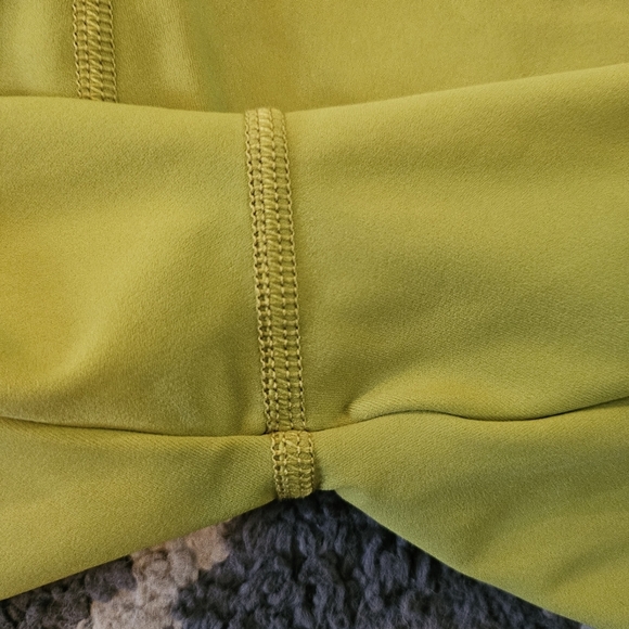 ZYIA Pistachio Green Luxe Active Leggings. Size 12 - Picture 7 of 8